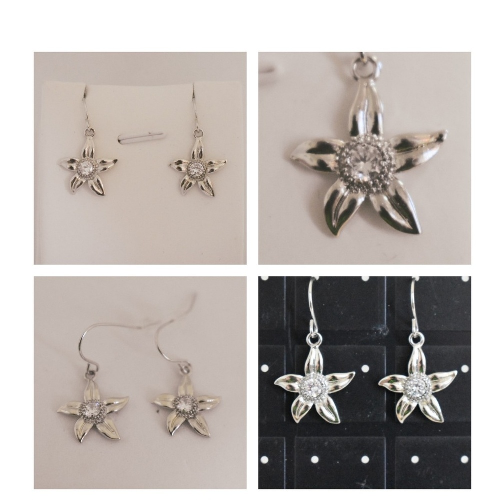 NWOT Five Petal Flower Earrings